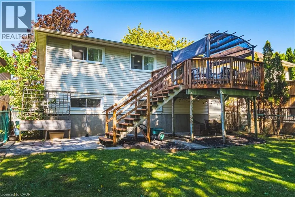 414 WOODS Lane
