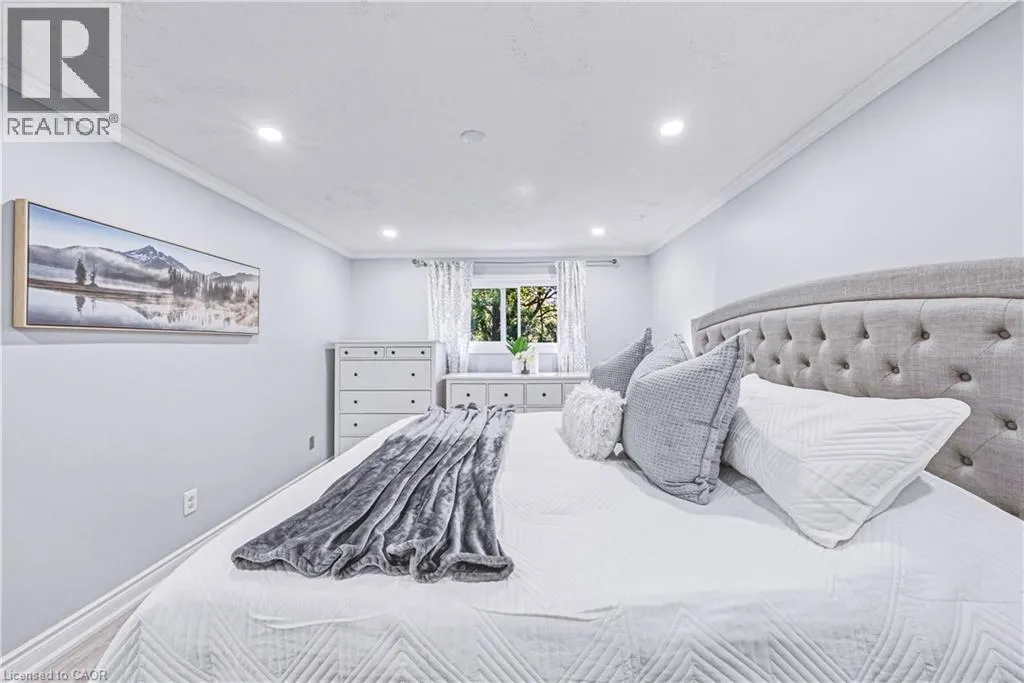 414 WOODS Lane