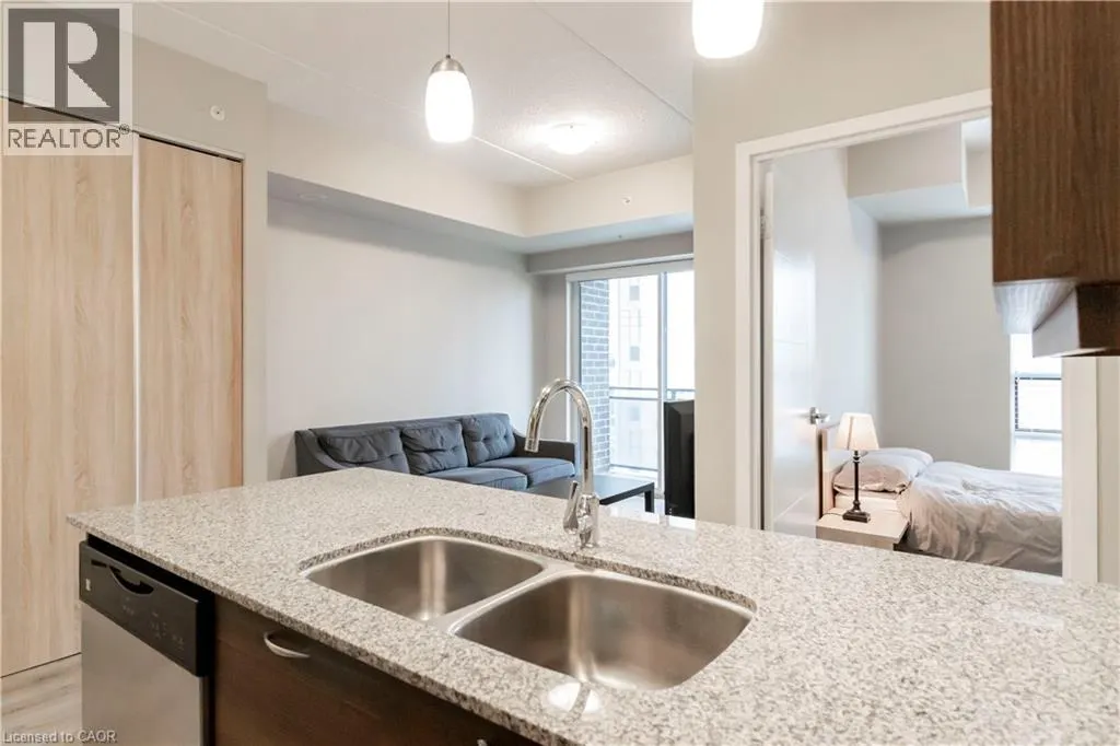 318 SPRUCE Street Unit# 1004 #1004