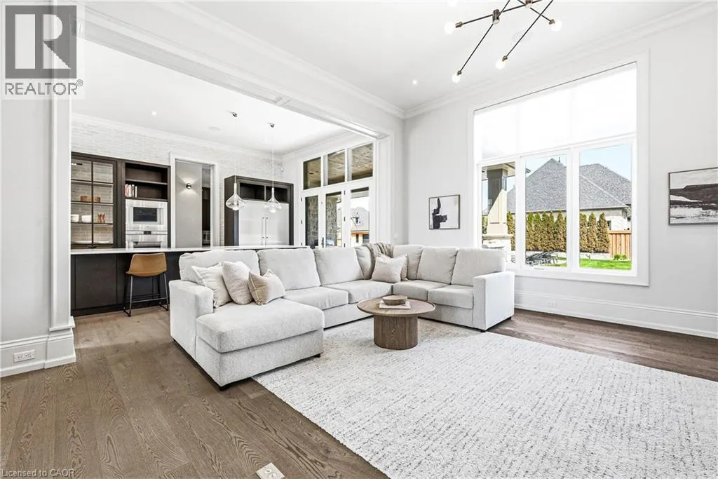 38 VISSER Drive