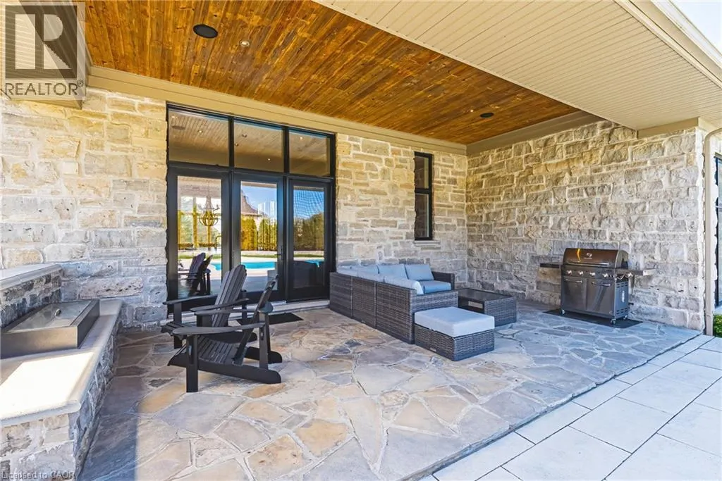 38 VISSER Drive