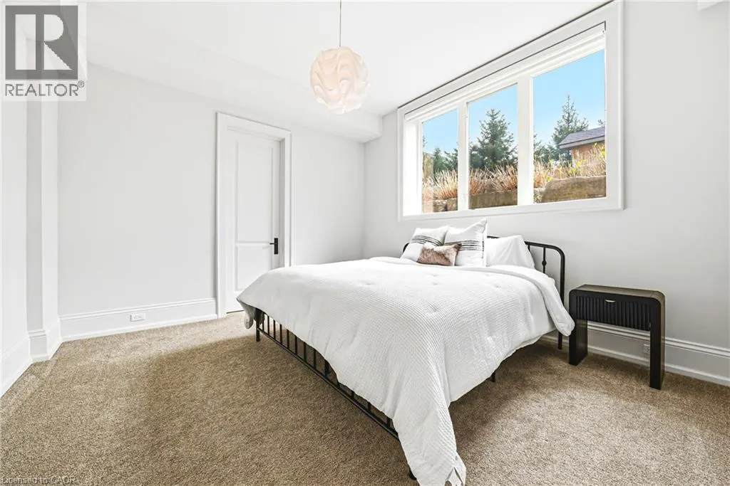 38 VISSER Drive