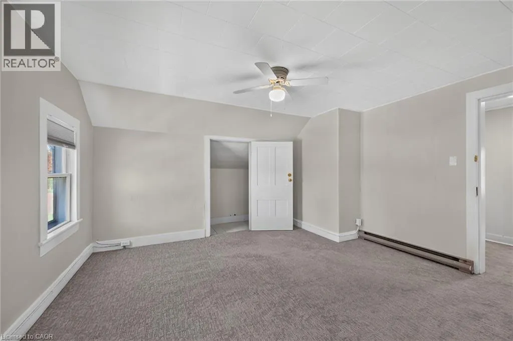217-219 NELSON Street W