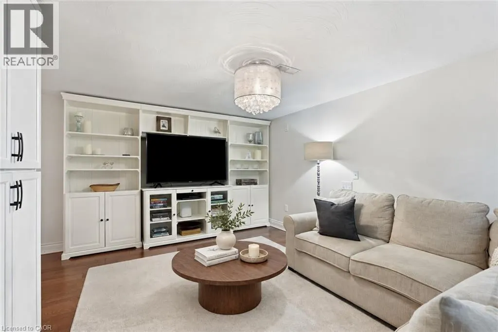 194 FOXBAR Road