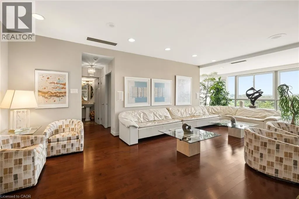 265 WESTCOURT Place Unit# PH9 #PH9