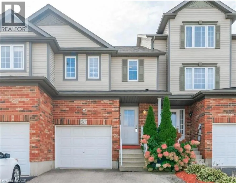 286 SOPHIA Crescent