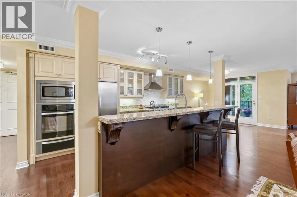 390 UPPER MIDDLE Road Unit# 301 #301