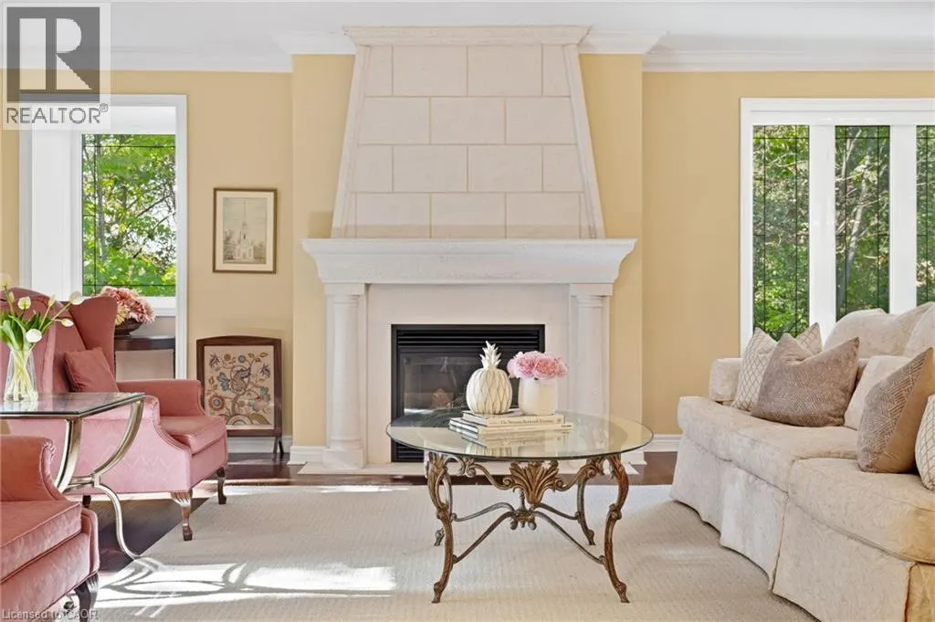 390 UPPER MIDDLE Road Unit# 301 #301