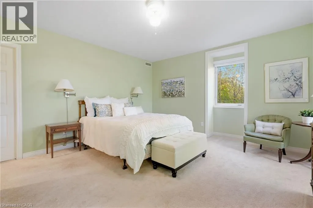 390 UPPER MIDDLE Road Unit# 301 #301