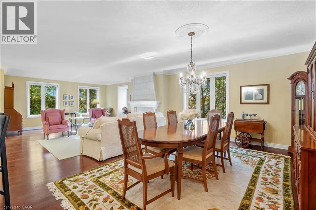 390 UPPER MIDDLE Road Unit# 301 #301