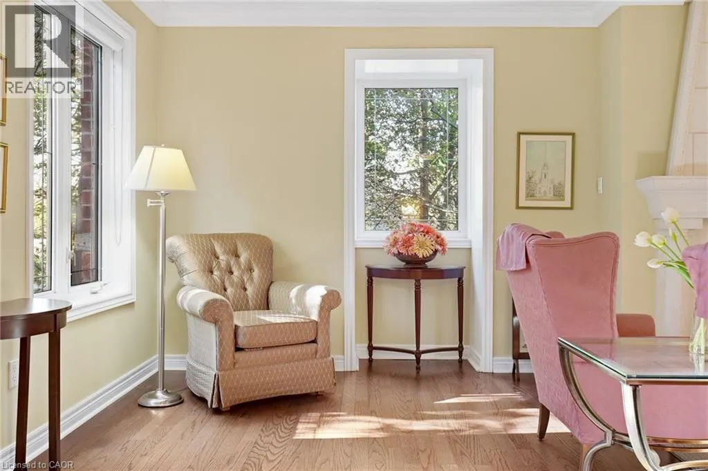 390 UPPER MIDDLE Road Unit# 301 #301
