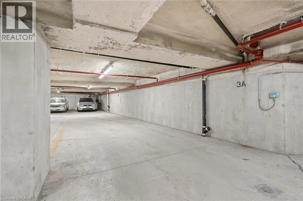390 UPPER MIDDLE Road Unit# 301 #301