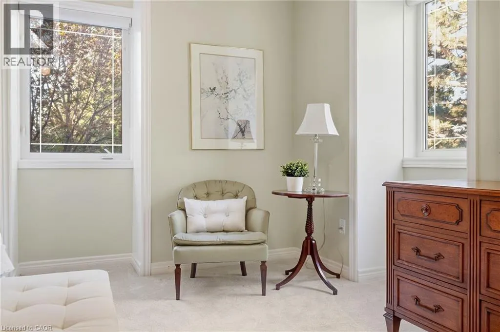 390 UPPER MIDDLE Road Unit# 301 #301