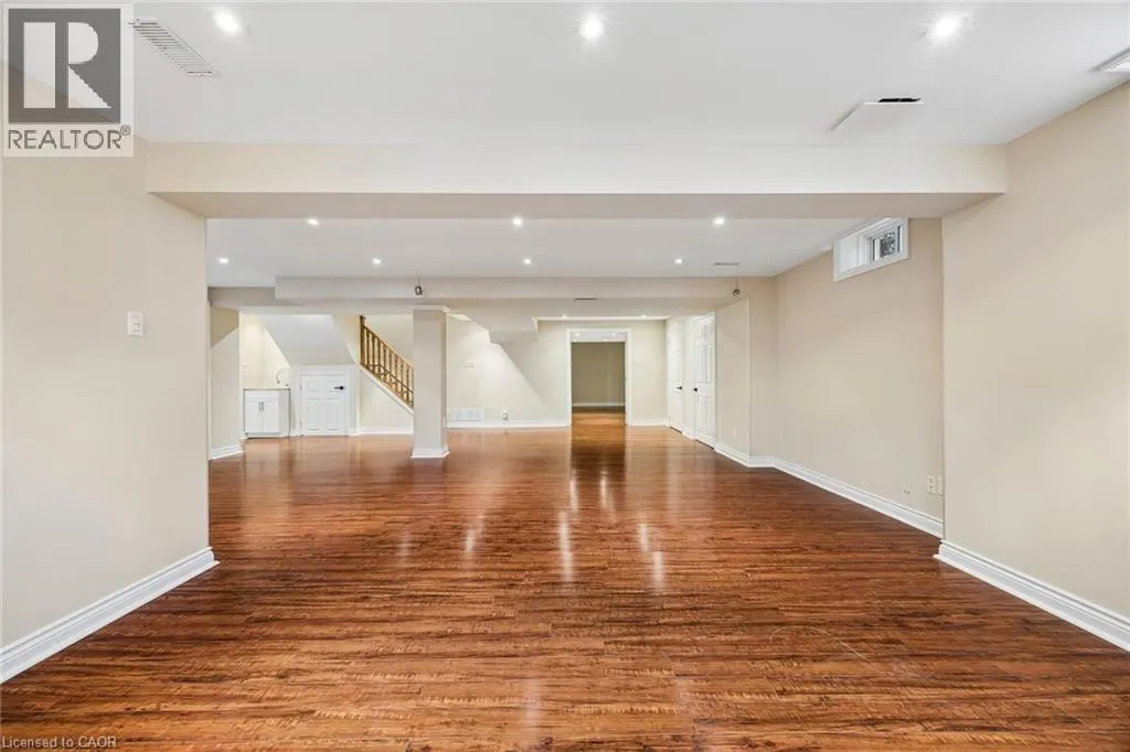 1 WILLOW HEIGHTS Boulevard