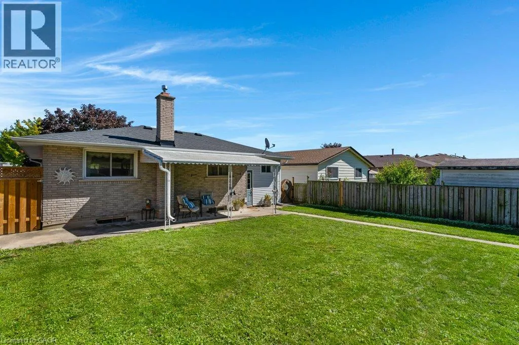 222 THUNDERBIRD Drive