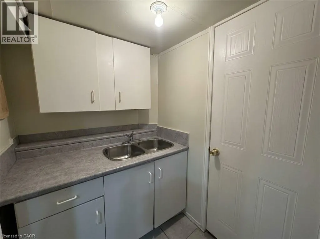 111 FERGUSON Avenue Unit# Lower #Lower