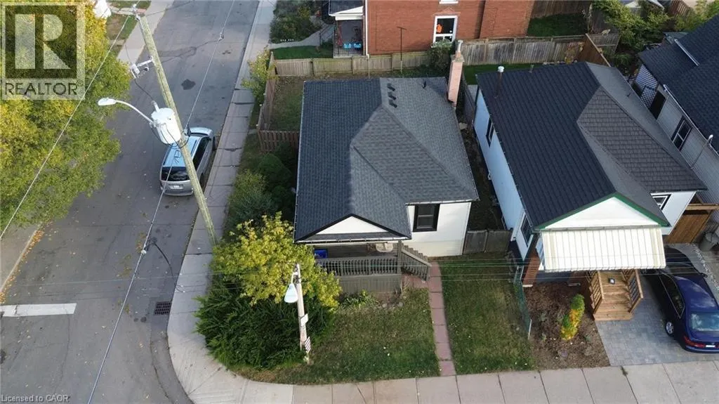 222 KENSINGTON Avenue N