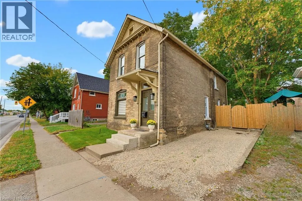 118 CLARENCE Street