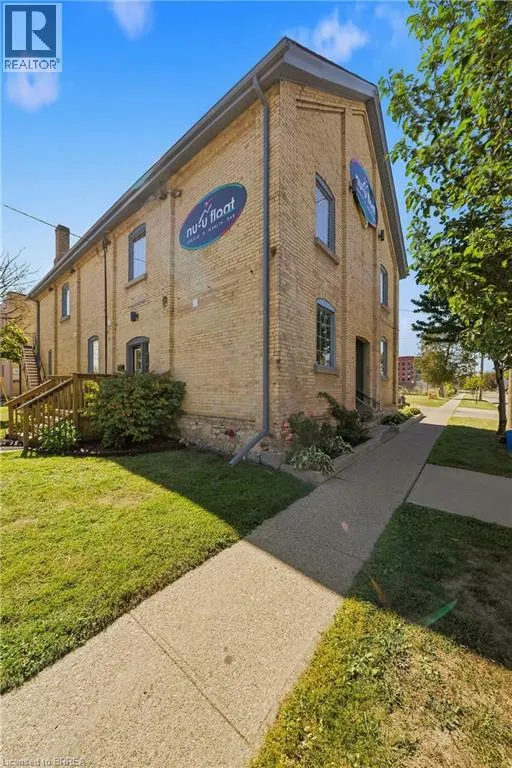 200 GRAND RIVER Avenue