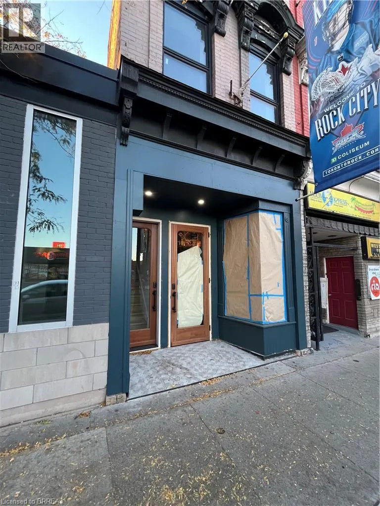 161 JAMES Street N
