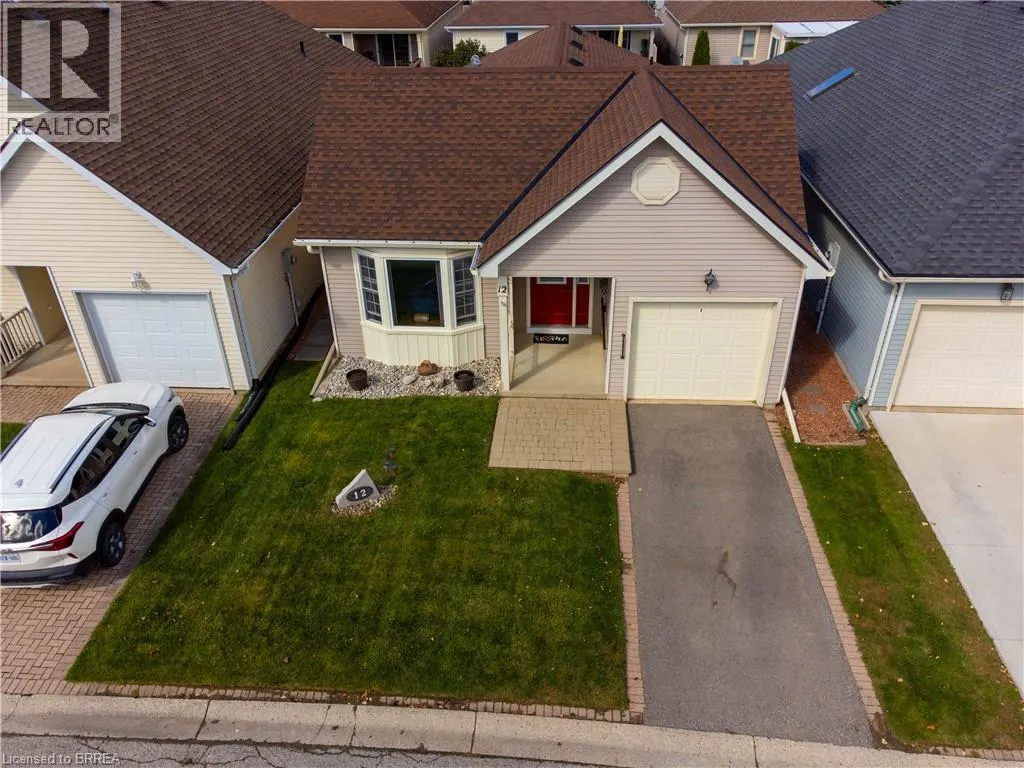 12 HAWKINS Crescent
