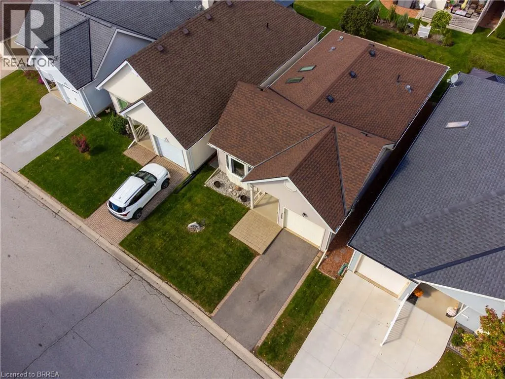 12 HAWKINS Crescent