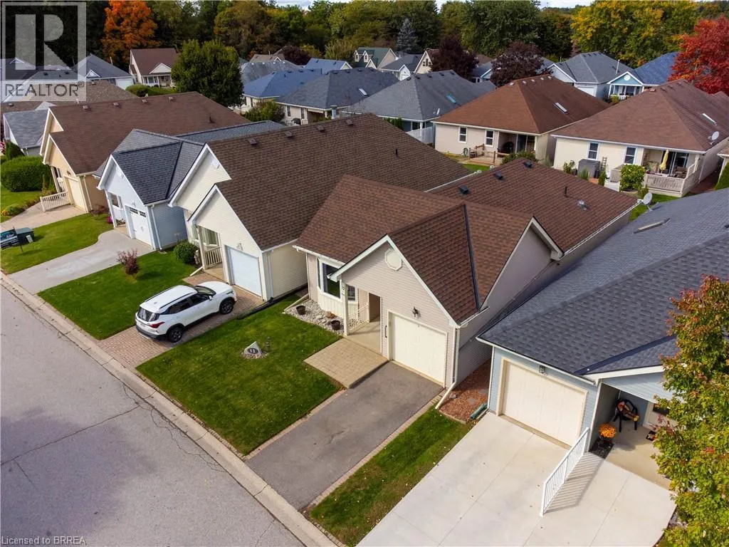 12 HAWKINS Crescent