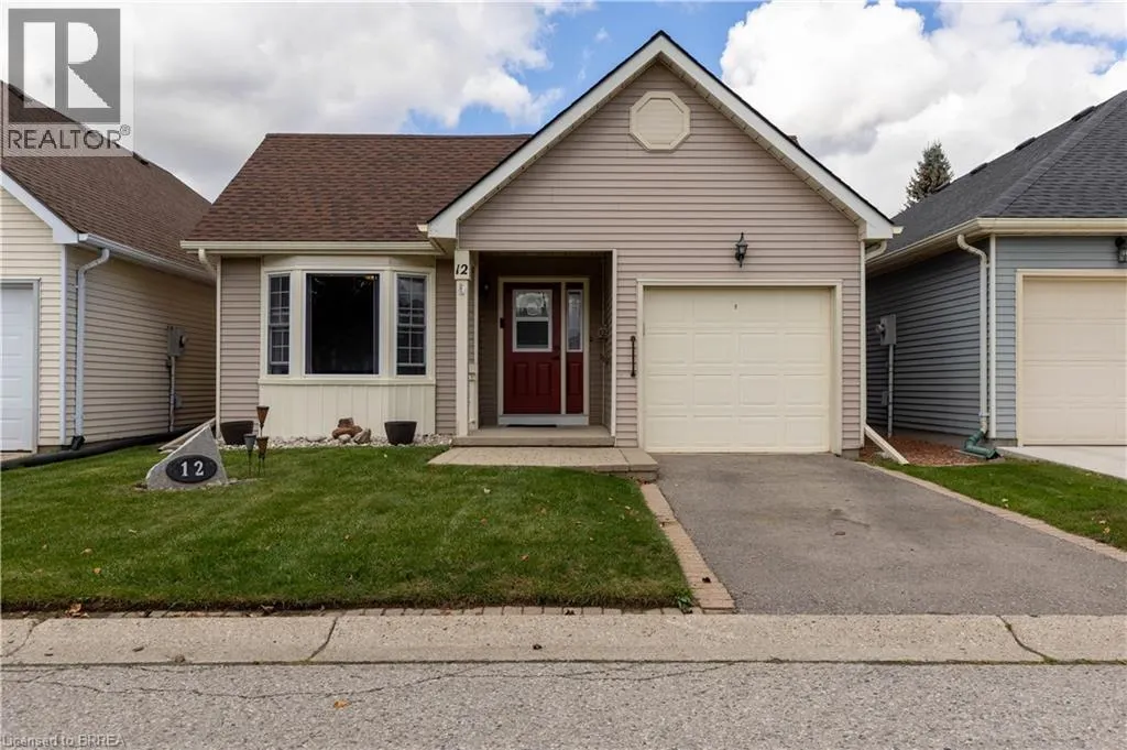12 HAWKINS Crescent