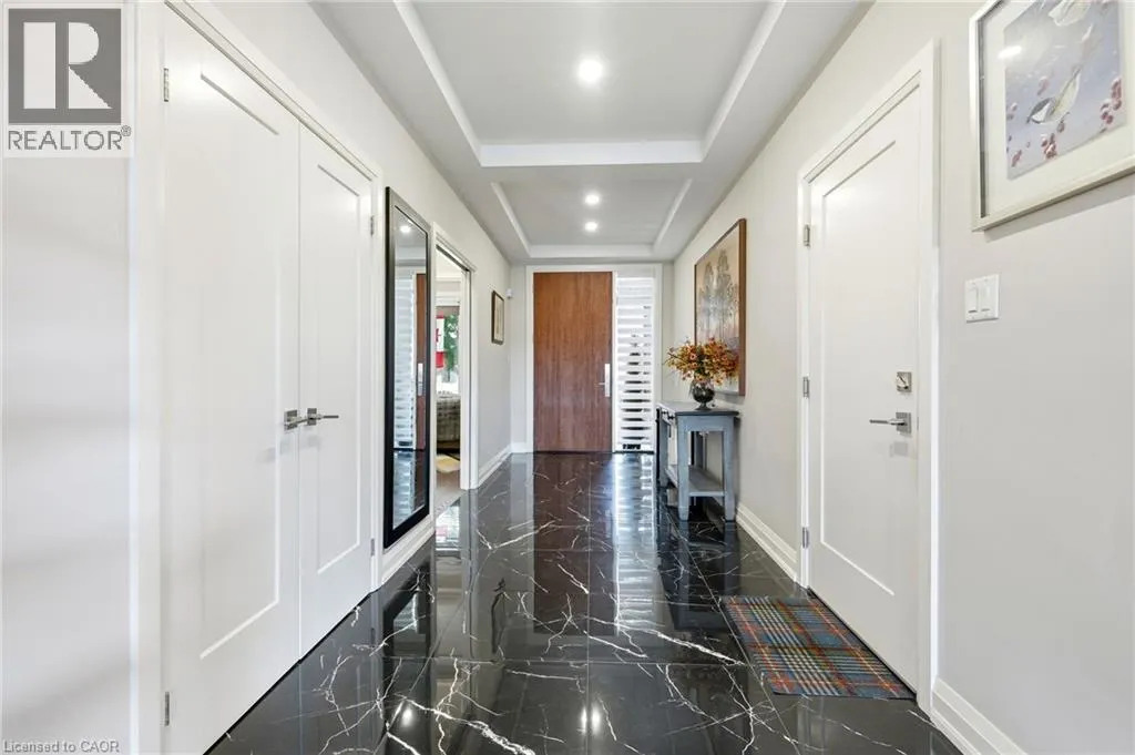 42 CARLTON Avenue