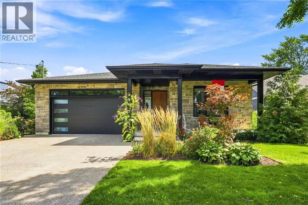 42 CARLTON Avenue