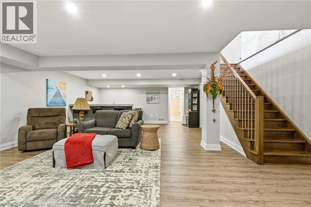 42 CARLTON Avenue