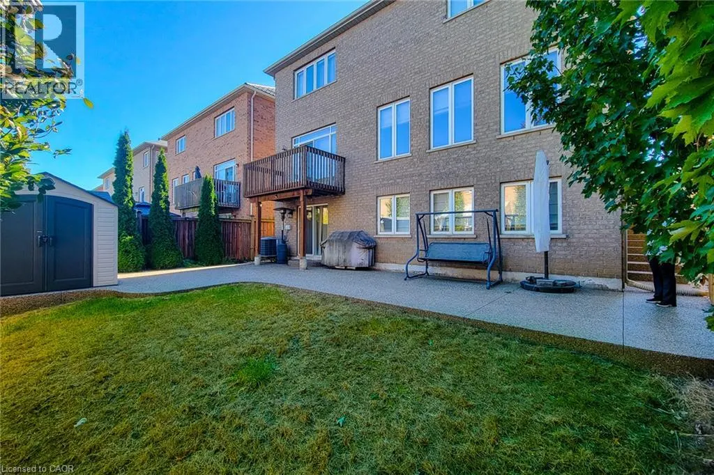 23 CURRAN Road