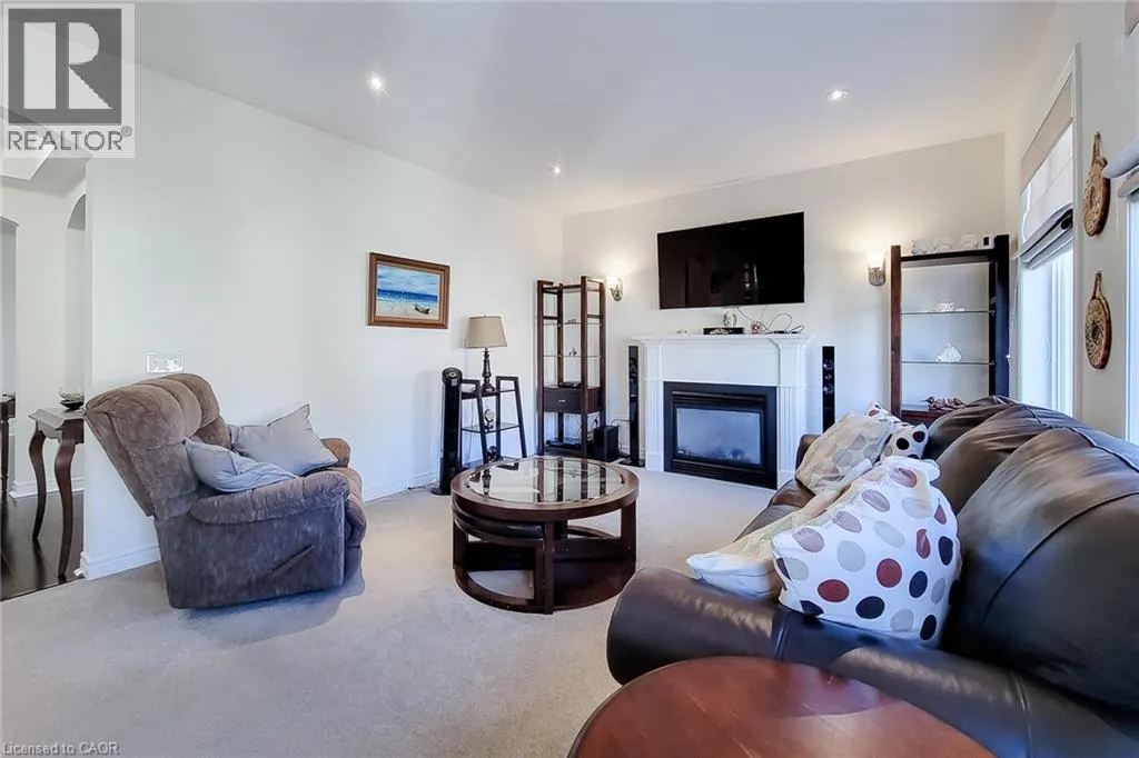 23 CURRAN Road