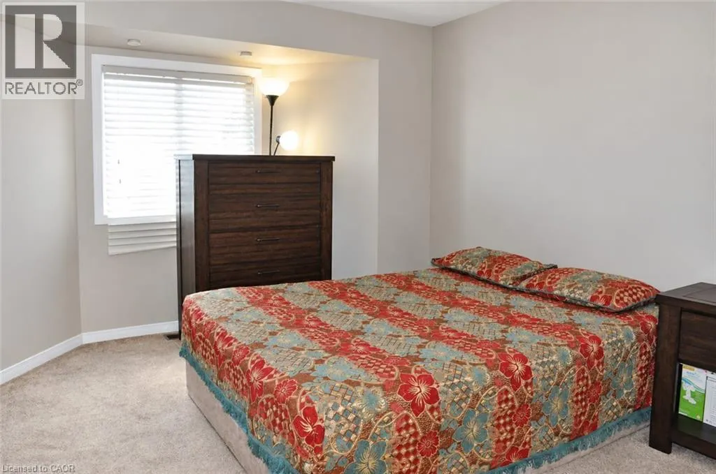 525 OAKVALE Drive Unit# 2 #2