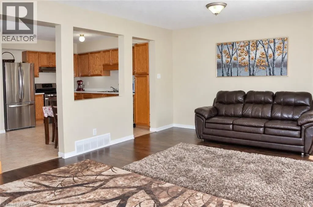 525 OAKVALE Drive Unit# 2 #2