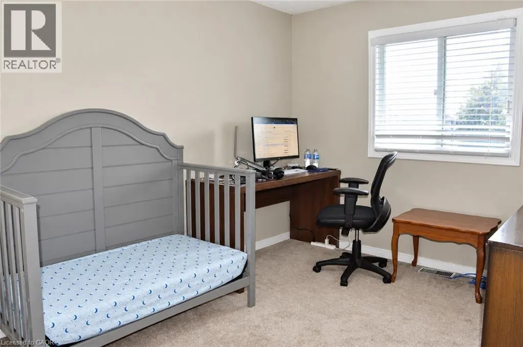 525 OAKVALE Drive Unit# 2 #2