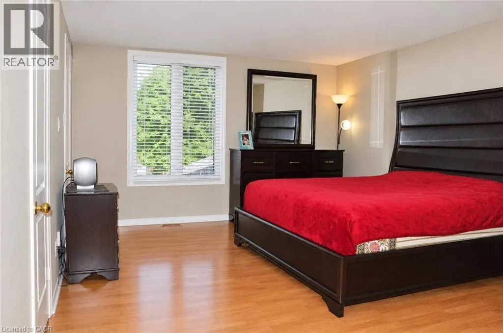 525 OAKVALE Drive Unit# 2 #2