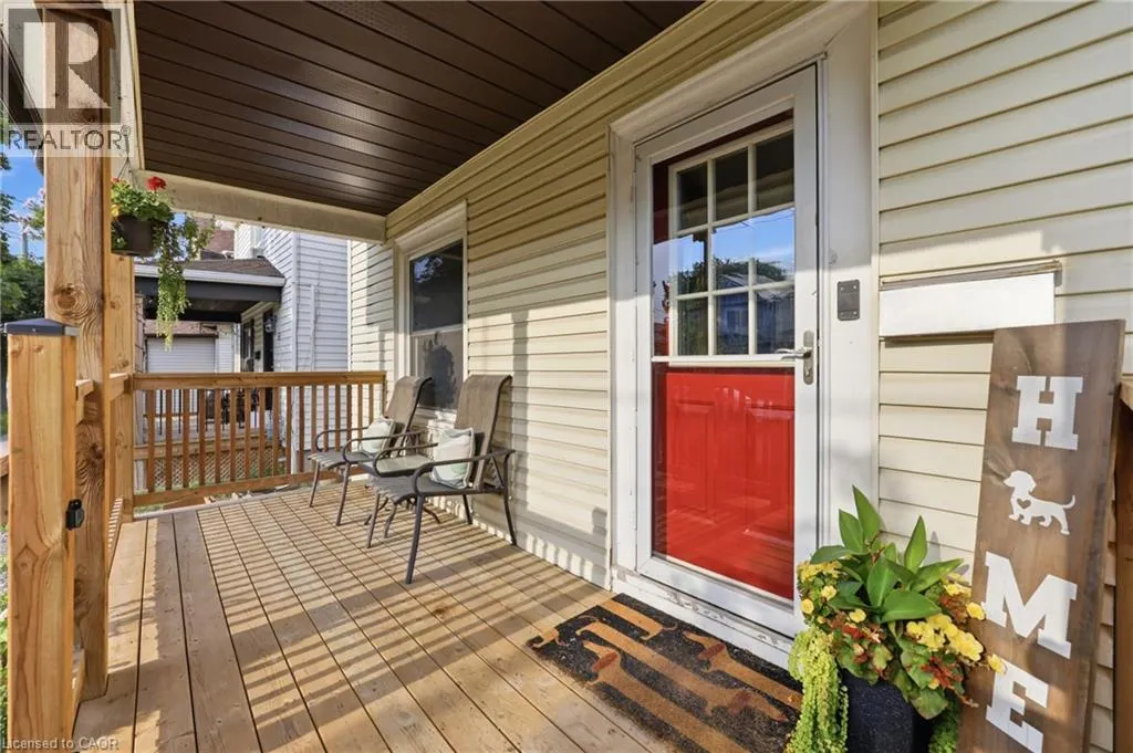 52 BERRYMAN Avenue