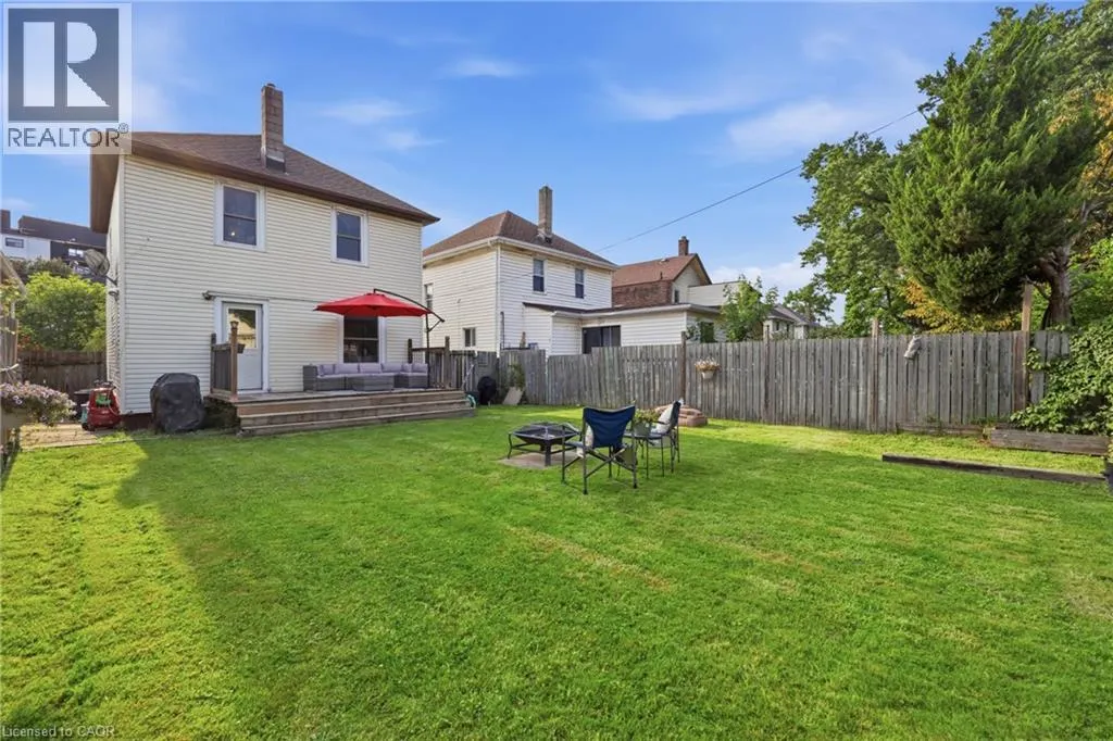 52 BERRYMAN Avenue
