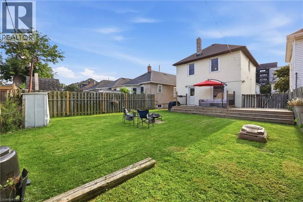 52 BERRYMAN Avenue