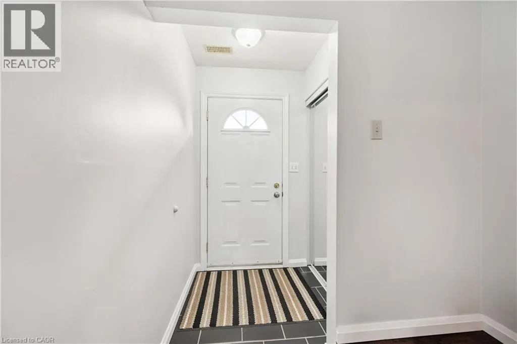 38 HARRIS Avenue Unit# A #A