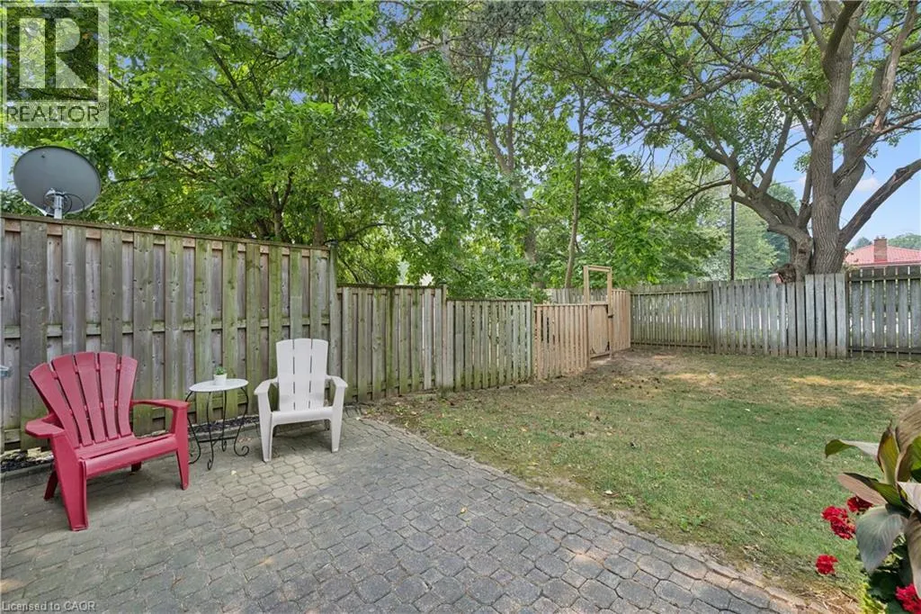 38 HARRIS Avenue Unit# A #A