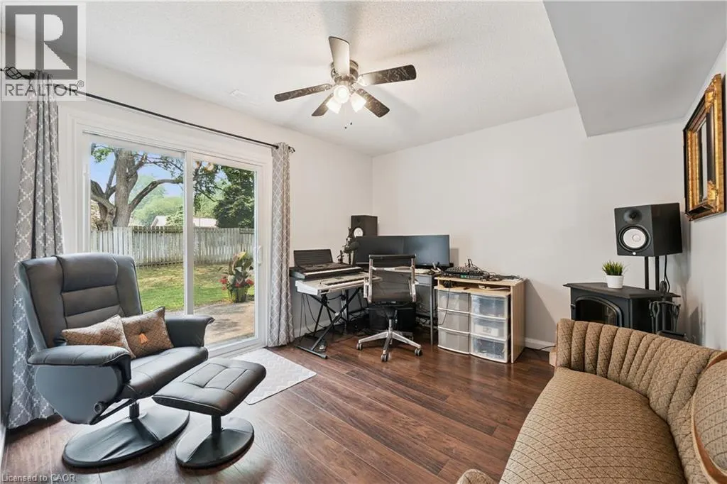 38 HARRIS Avenue Unit# A #A