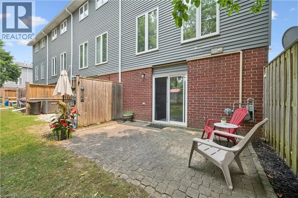 38 HARRIS Avenue Unit# A #A