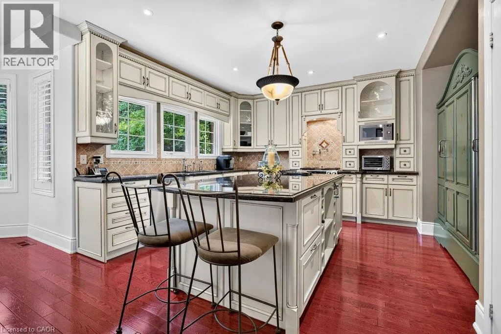 4278 CLUBVIEW Drive