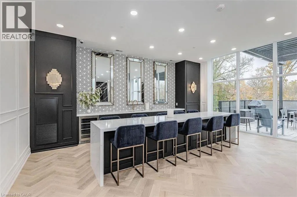 71 WYNDHAM Street S Unit# 1104 #1104