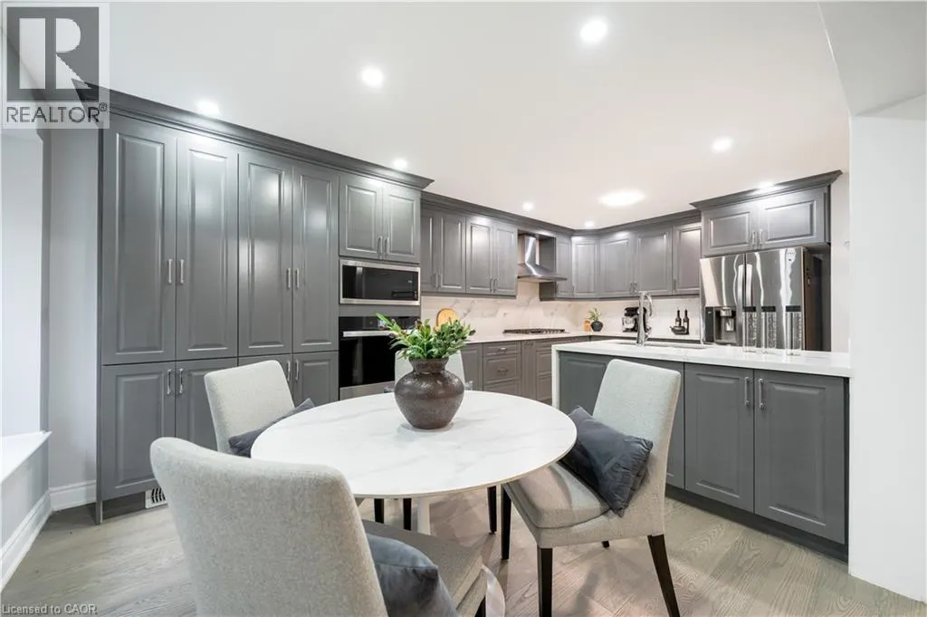 2276 FAIRMOUNT Drive