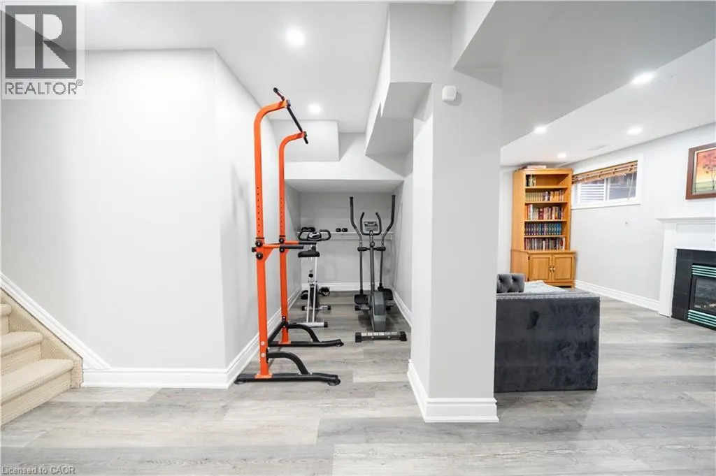 2276 FAIRMOUNT Drive