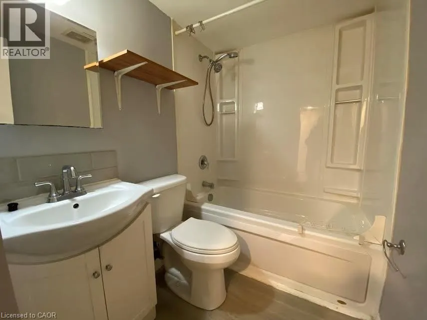 192 ALLEN Street E Unit# 1 #1