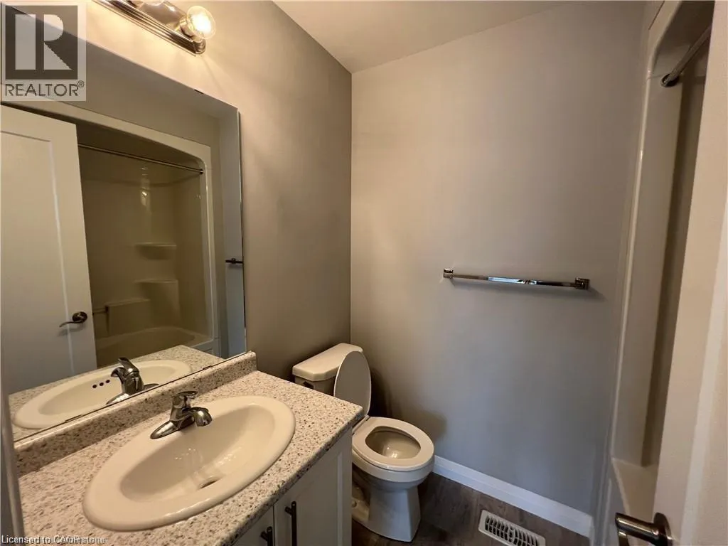 18 AQUA Lane